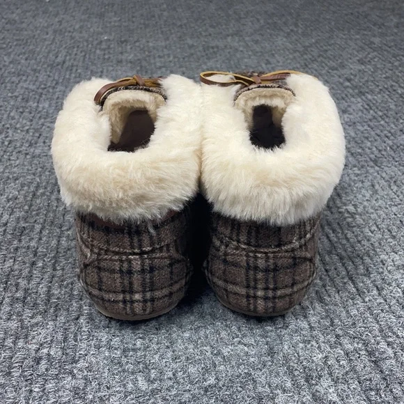 Minnetonka Women’s Chrissy Brown Plaid Suede slippers (2928) - Picture 3 of 7